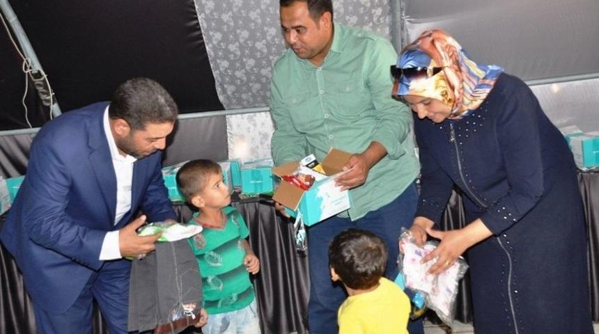 Bayram &Ouml;ncesi Suriyeli Yetimler Unutulmadı