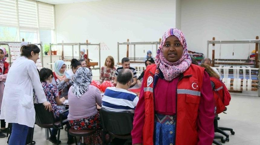 Uluslararası &Ouml;ğrenciler Engelliler Sarayı&rsquo;na Hayran Kaldı