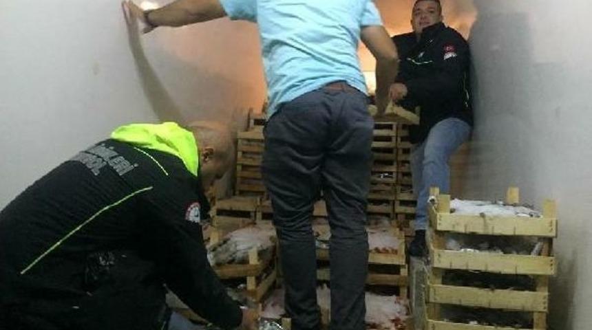 &Ccedil;anakkale'de Ka&ccedil;ak Su &Uuml;r&uuml;nleri Avcılığına Ge&ccedil;it Yok