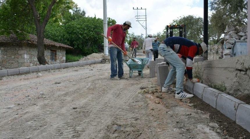 Demirci&rsquo;nin 6 Mahallesinin Altyapısı Tamamlandı
