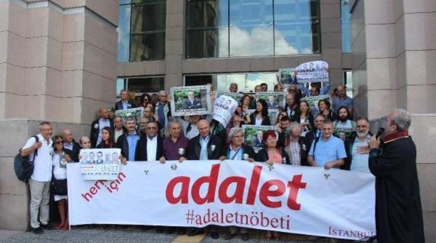 İstanbul Adalet Sarayı'nda Avukatlardan 21. "adalet N&ouml;beti"