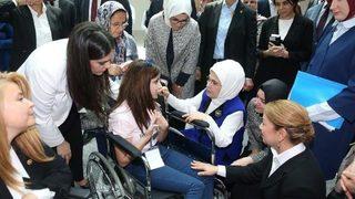 Emine Erdoğan: Empati Insanları Birbirine Yaklaştırır, Güven Inşa Eder