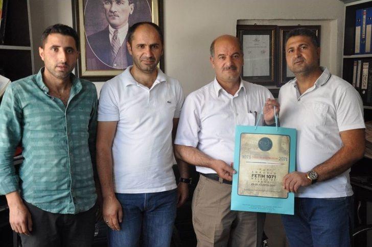 Ak Parti Bulanık İlçe Başkanlığından "malazgirt Zaferi’nin 946. Yıl Dönümü" Programa Davet G1