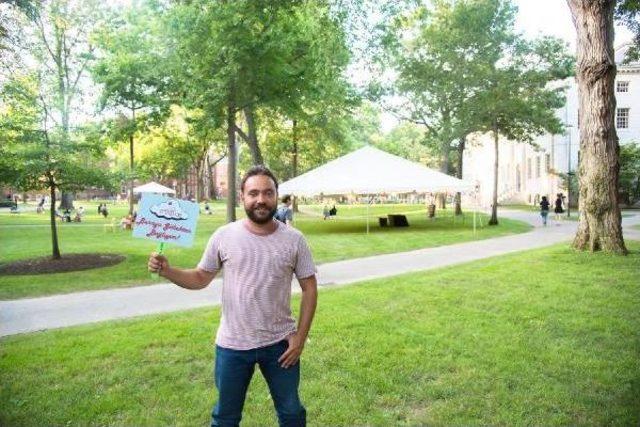 Göbek Bağlarını Harvard Bahçesine Gömüyorlar