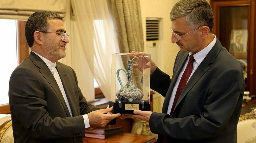 İran&rsquo;ın Trabzon Başkonsolosu Kondori: "iranlılar, Eşsiz G&uuml;zellikleri B&uuml;nyesinde Barındıran Rize&rsquo;yi Daha &Ccedil;ok Ziyaret Edecekler"