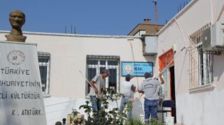 Toroslar Belediyesi&rsquo;nden Okullara Boya Desteği