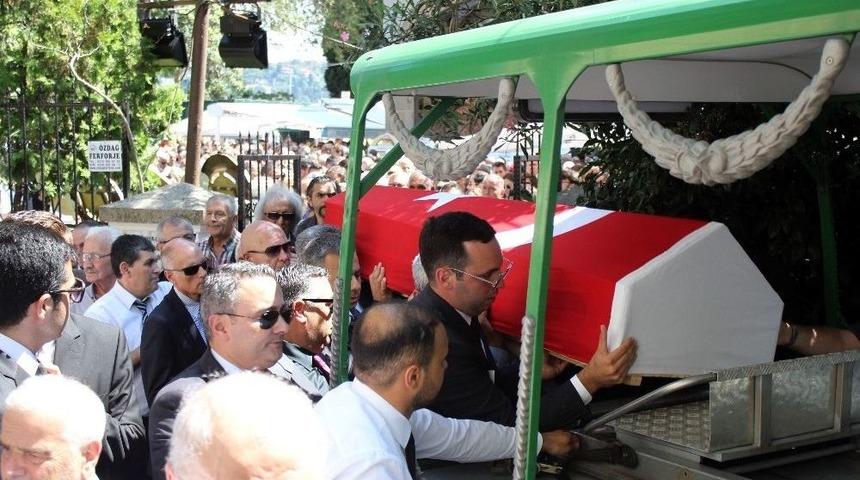 İşadamı Feyyaz Berker Son Yolculuğuna Uğurlandı