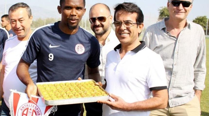 Atb Başkanından Antalyaspor’a Baklavalı Davet