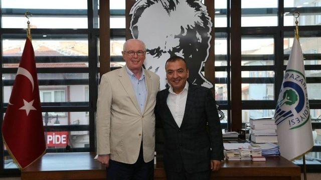 Gent Belediye Başkan Yardımcısı Tapmaz, Başkan Kurt’u Ziyaret Etti