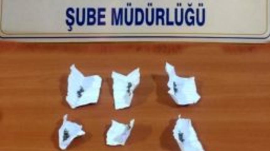 Polis G&ouml;zaltına Aldığı Şahıslar &Uuml;zerinde Bonzai İle Extacy Hap Yakaladı