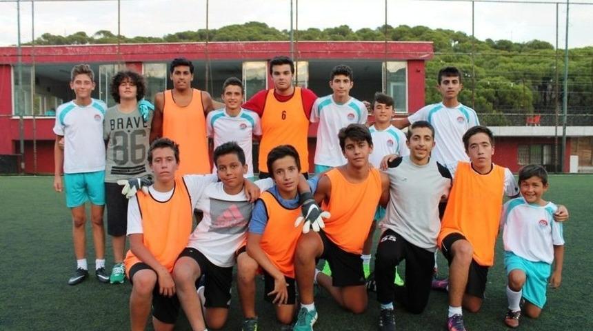 Ayvalık&rsquo;ta Dostluk Ma&ccedil;ı