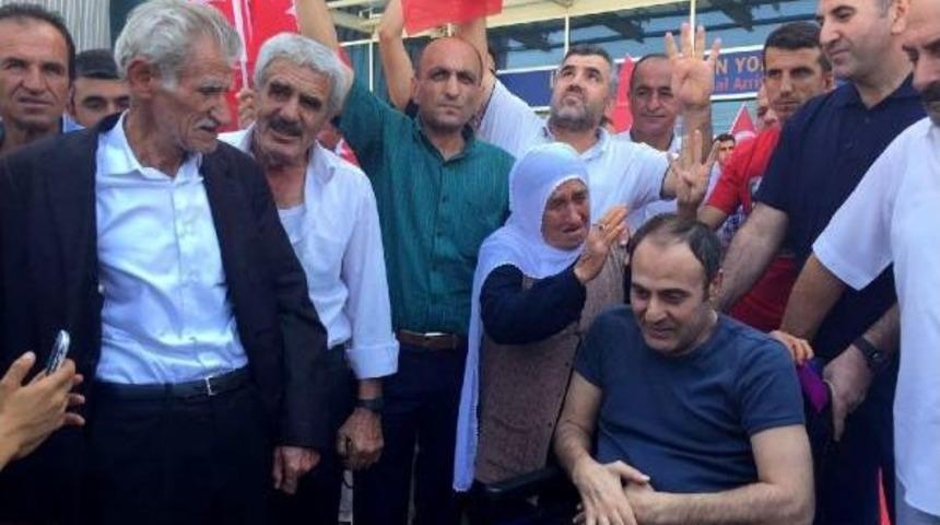 Tedavisi Tamamlanan 15 Temmuz Gazisi Evine D&ouml;nd&uuml;