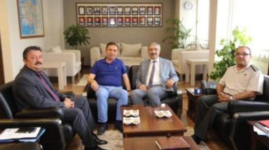 Ceylan Ve Kılı&ccedil;&rsquo;tan İl Jandarma Alay Komutanı Başbuğ&rsquo;a Ziyaret