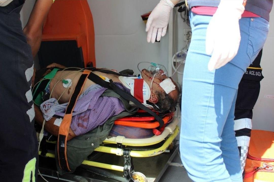 Kocaeli&rsquo;de Trafik Kazası: 3 Yaralı