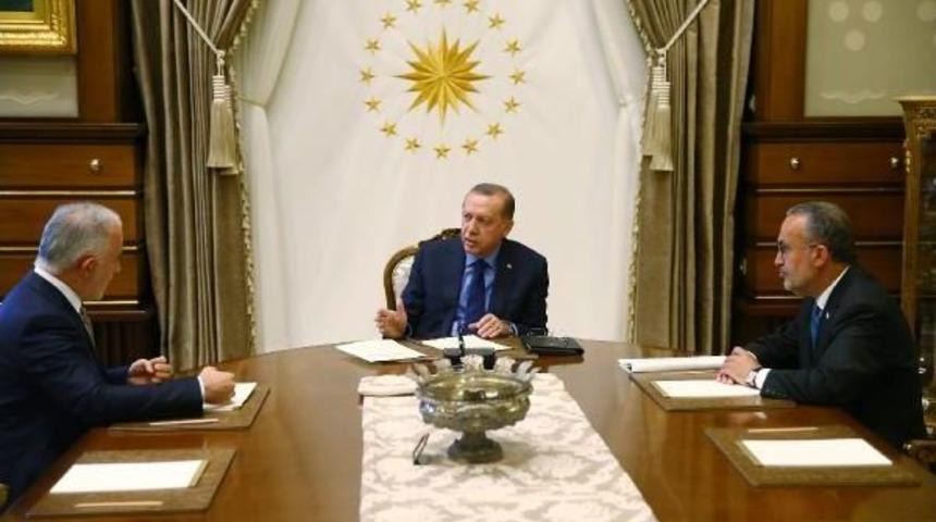 Cumhurbaşkanı Erdoğan, Kurban Vekaletini T&uuml;rk Kızılayı&lsquo;Na Verdi