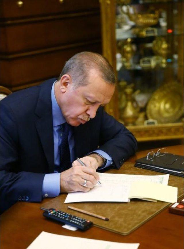 Cumhurbaşkanı Erdoğan, Kurban Vekaletini Türk Kızılayı‘Na Verdi
