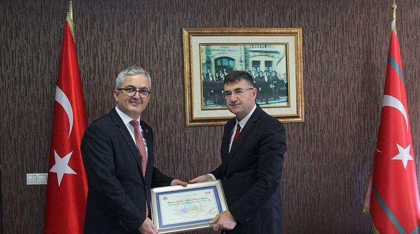 Kardemir&rsquo;e &lsquo;yetkilendirilmiş Y&uuml;k&uuml;ml&uuml;l&uuml;k&rsquo; Sertifikası