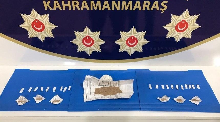 Uyuşturucu Satıcısı 2 Torbacı Tutuklandı