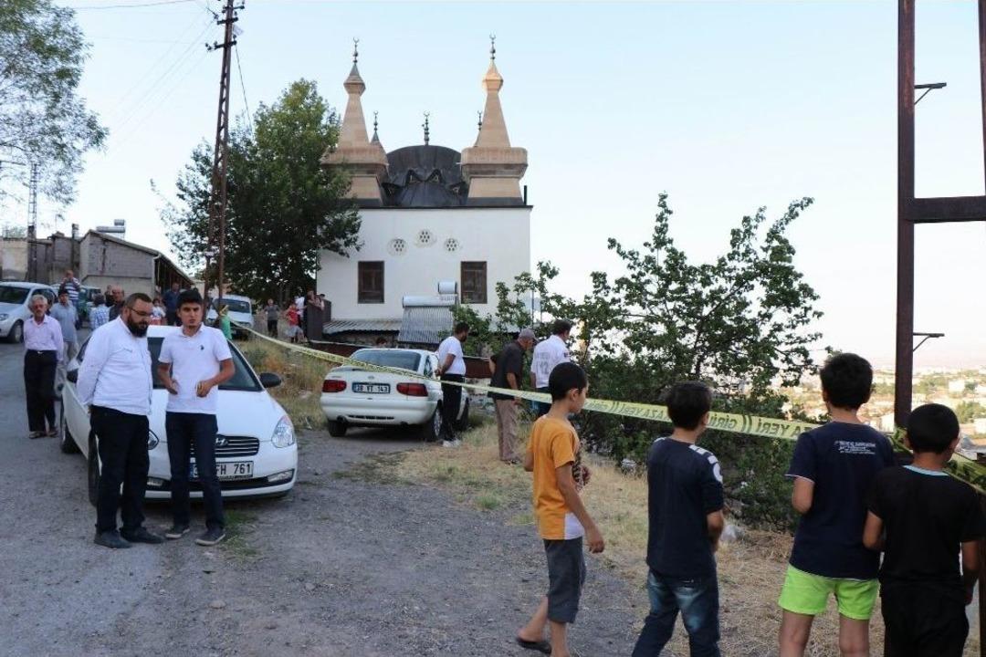 Hacılar&rsquo;da İntihar