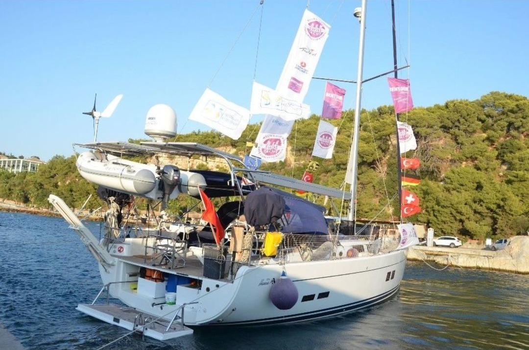 D&uuml;nya Turuna Kuşadası&rsquo;ndan Başladı