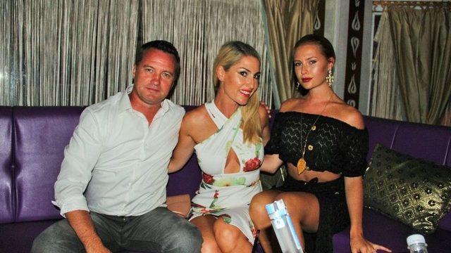 Serdar Ortaç “evlendikten Sonra Enayi Gibi Yüzük Takıyorum”