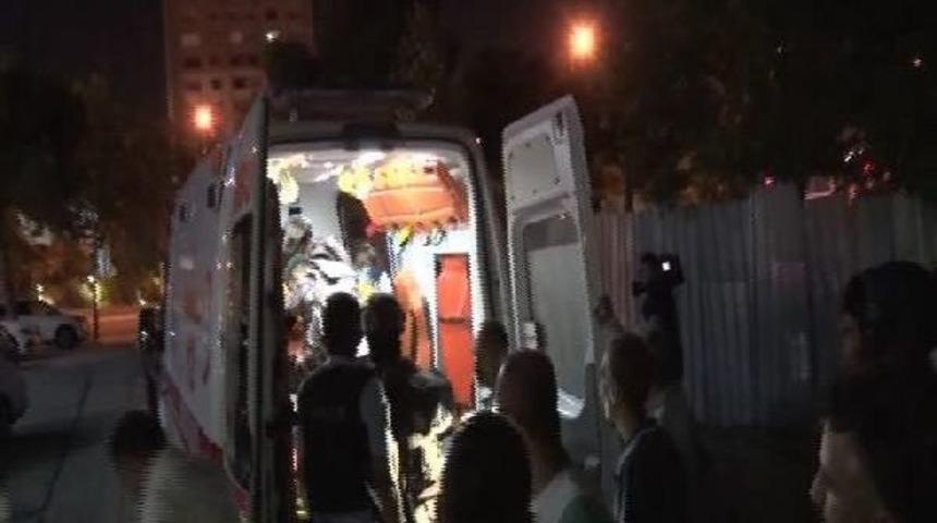 Etrafa Rastgele Ateş A&ccedil;an Ş&uuml;pheli, Bacağından Vurularak Etkisiz Hale Getirildi