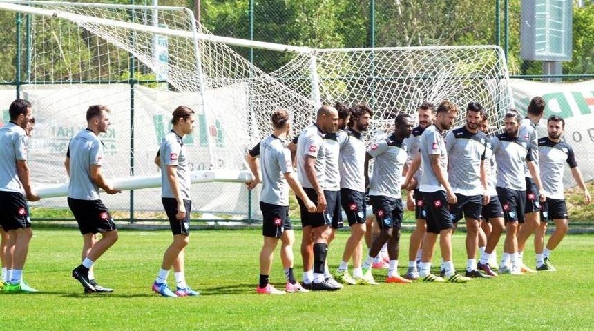Bş.bld Erzurumspor Teknik Direkt&ouml;r&uuml; &Ouml;zk&ouml;yl&uuml;: &ldquo;rize&rsquo;ye Puan Almak İ&ccedil;in Gidiyoruz&rdquo;