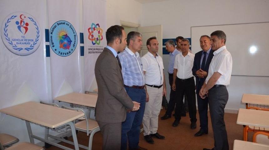 Tatvan&rsquo;da &ldquo;hepimiz Birimiz, Birimiz Hepimiz İ&ccedil;in&rdquo; Projesinin A&ccedil;ılışı Yapıldı