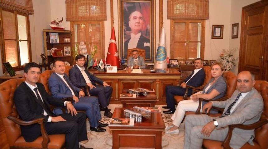 Başkan Yağcı, Bilecik Bem Bir- Sen Y&ouml;netim Kurulu &Uuml;yeleriyle Bir Araya Geldi