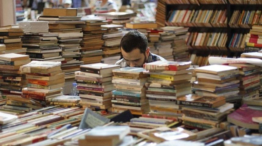 &Uuml;nl&uuml; Sahafların Koleksiyonları Beylikd&uuml;z&uuml;&rsquo;nde G&uuml;n Y&uuml;z&uuml;ne &Ccedil;ıkıyor