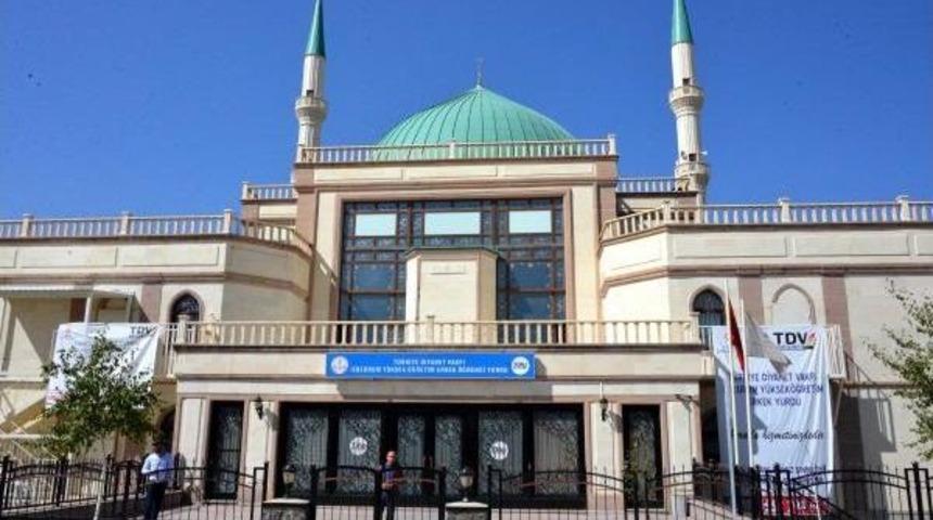 Fet&ouml;'n&uuml;n Yurdunu Diyanet Vakfı Aldı