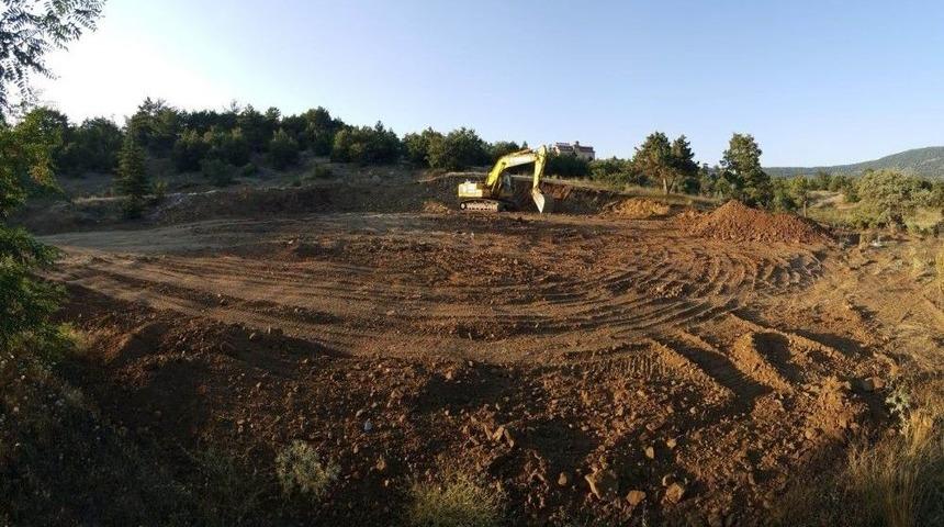 Beyşehir&rsquo;in Huğlu Mahallesi Yeni Halı Sahasına Kavuşuyor