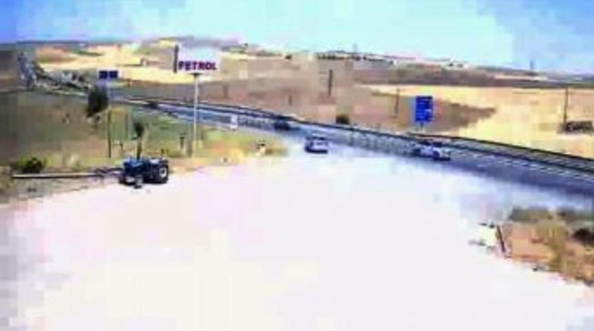 Ters Y&ouml;ne Giren Ara&ccedil;, Dekan Ve Oğlunun &Ouml;l&uuml;m&uuml;ne Neden Oldu