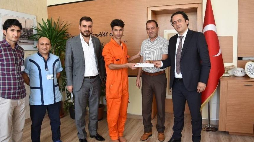 Van Eah&rsquo;tan Bay-tem&rsquo;e Teşekk&uuml;r