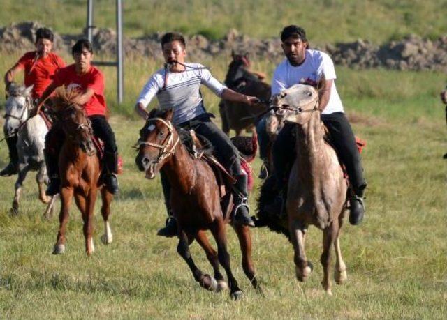 Ahlat'ta 'avrasya Kültür Buluşması' Etkinlikleri