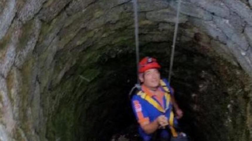 Bartın'da Kuyuya D&uuml;şen Inek Kurtarıldı