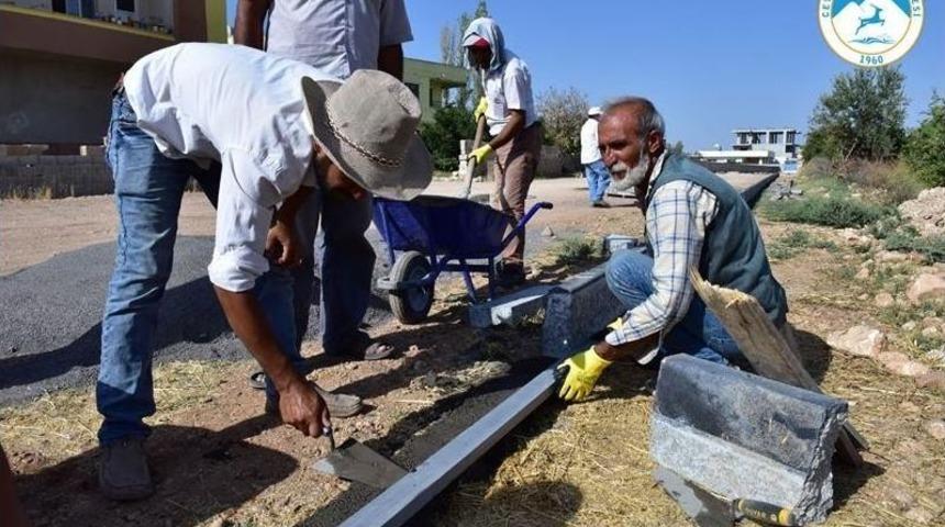 Kilitli Parke Taşı &Ccedil;alışmaları Aralıksız S&uuml;r&uuml;yor
