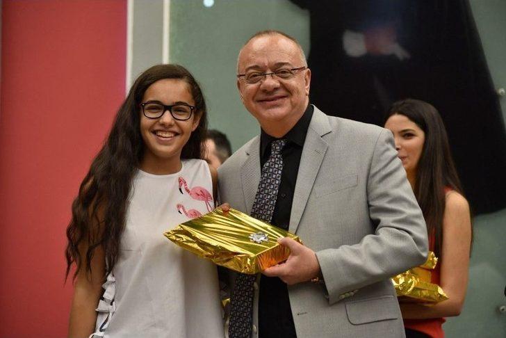Lys’de Başarılı Olan Mabem’li Öğrencilere Ödül G2