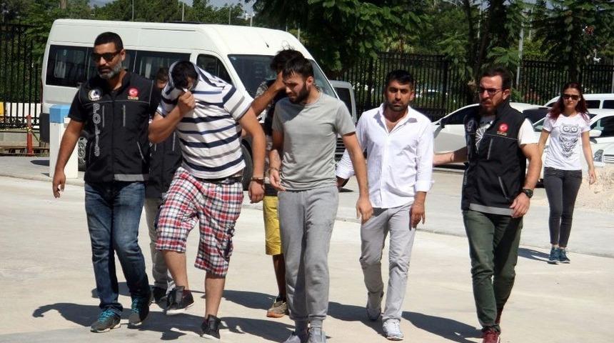 Antalya’da Uyuşturucu Operasyonu: 4 Gözaltı