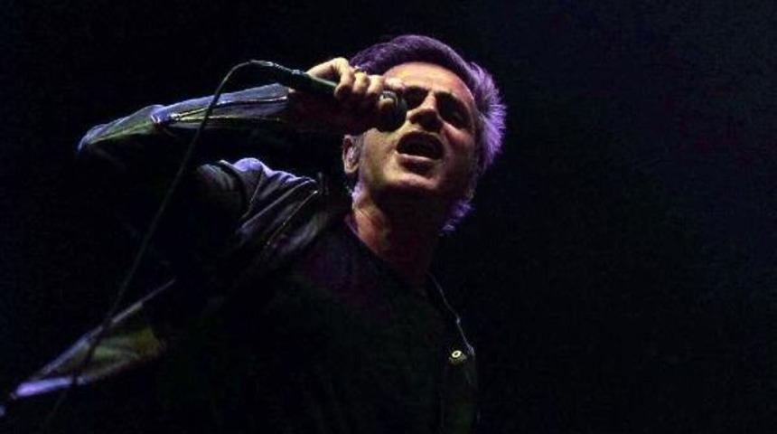 Zeytinli Rock Festivali’Nin Ikinci Gününe Teoman Damgasını Vurdu