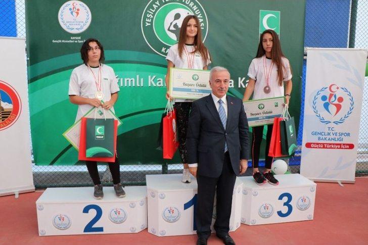 Yeşilay Tenis Turnuvası Sona Erdi G2