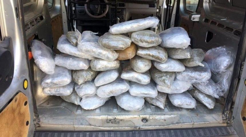 Şanlıurfa&rsquo;da 33 Kilo 700 Gram Esrar Maddesi Ele Ge&ccedil;irildi