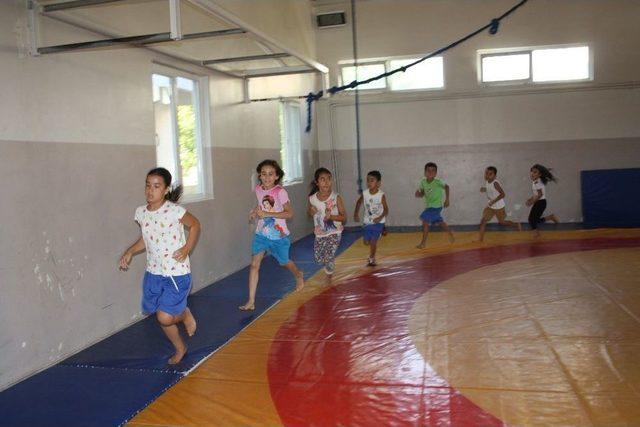 Milas Güreşte Yeni Şampiyonlar Yetişiyor