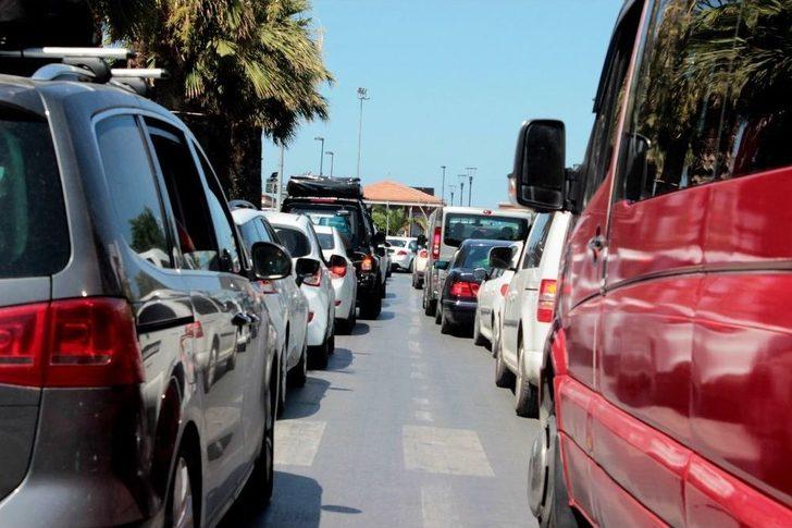 Tatilcilerin Feribot Çilesi Başladı G4