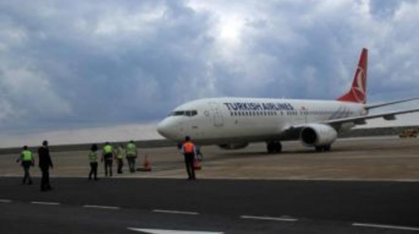 Ordu Giresun Havalimanı'nda U&ccedil;ak Seferleri Hava Muhalefeti Iptali