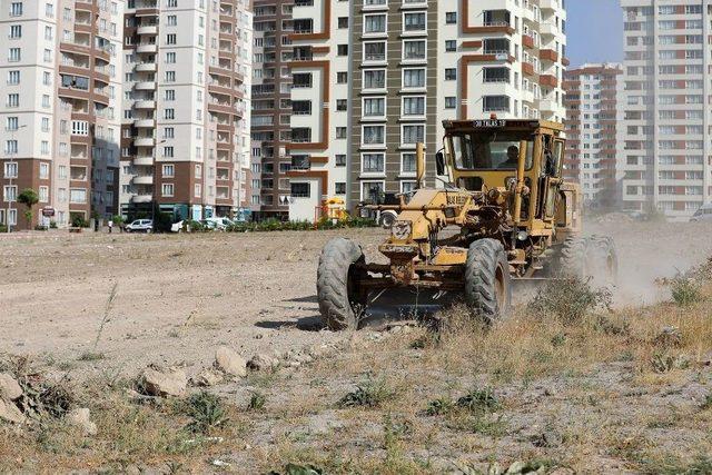 Talas’ta Kurban Pazar Yerleri İlaçlandı