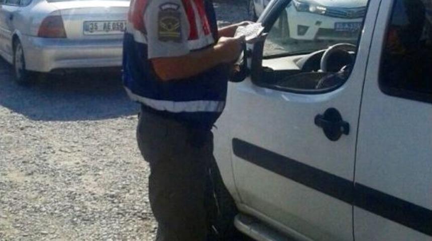 Alaşehir&rsquo;de Jandarmadan S&uuml;r&uuml;c&uuml;lere Uyarı