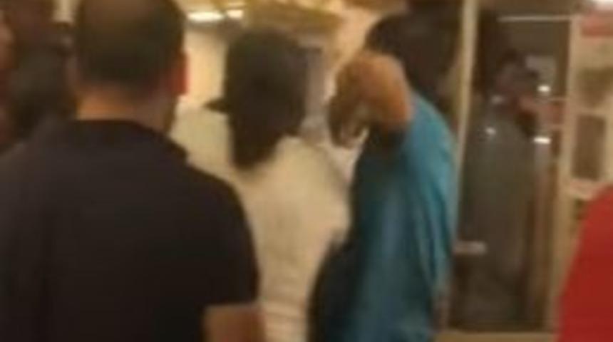 İzban&rsquo;da Bı&ccedil;aklı Dehşet: 1 Hafif Yaralı