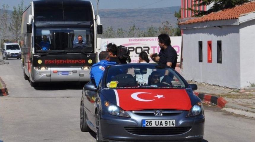 Taraftarlar Denizlispor Ma&ccedil;ı &Ouml;ncesi Takıma Eşlik Edecek