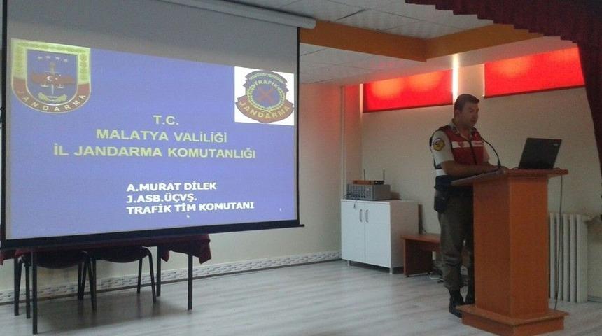 Jandarmadan Okul &Ouml;ncesi Trafik Eğitimi